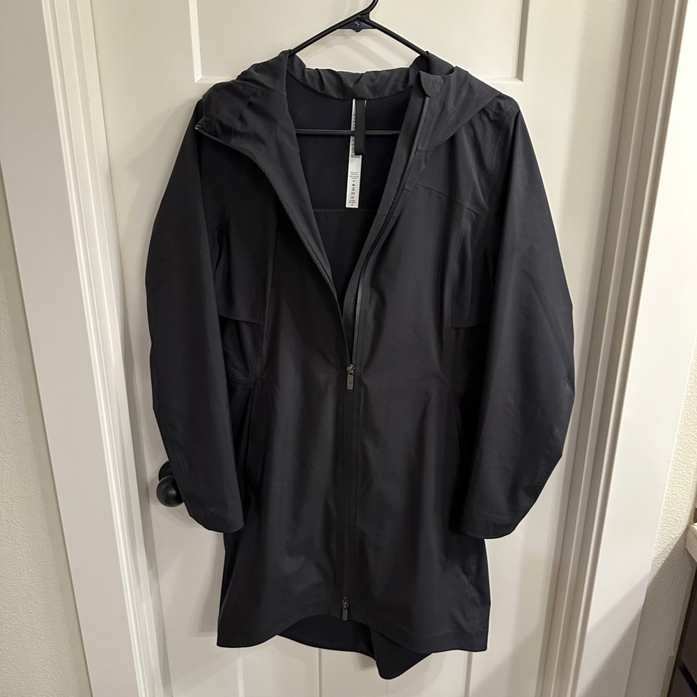 Lululemon Rebel Rain jacket